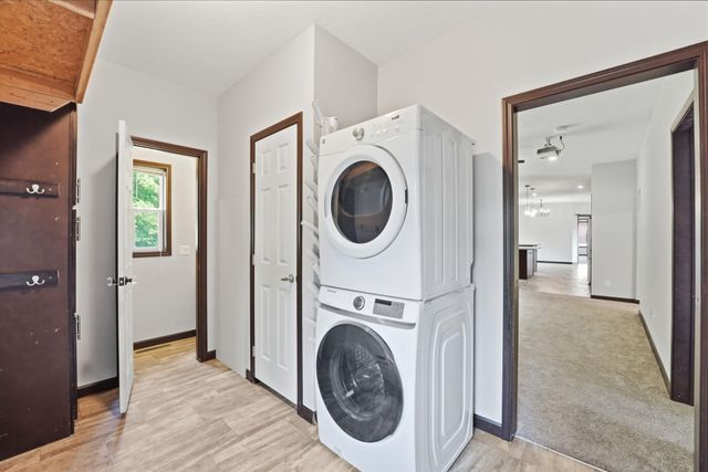 31240 Naples Court NE, Cambridge, MN 55008