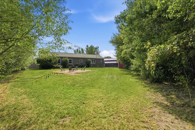 31240 Naples Court NE, Cambridge, MN 55008