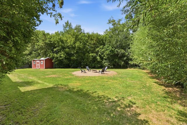 31240 Naples Court NE, Cambridge, MN 55008