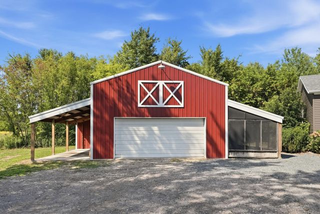 31240 Naples Court NE, Cambridge, MN 55008