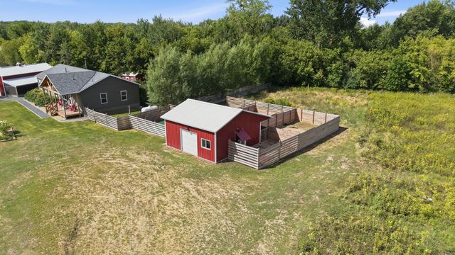 31240 Naples Court NE, Cambridge, MN 55008