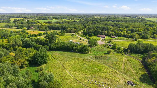 31240 Naples Court NE, Cambridge, MN 55008