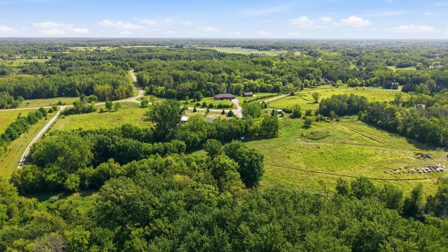 31240 Naples Court NE, Cambridge, MN 55008
