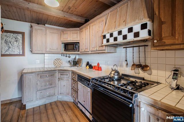 4 Horizon Road G-10, Fort Lee, NJ 07024