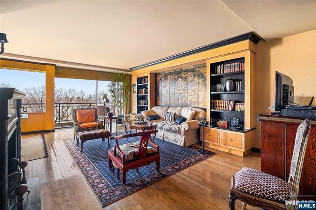 4 Horizon Road G-10, Fort Lee, NJ 07024