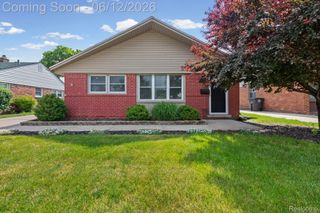 18525 Hinton Street, Riverview, MI 48193