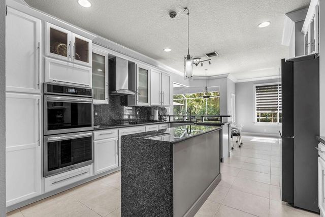 2981 NW Windemere Drive, Jensen Beach, FL 34957