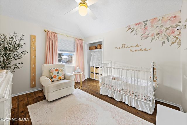 42 Bonnie Drive, Middletown, NJ 07748