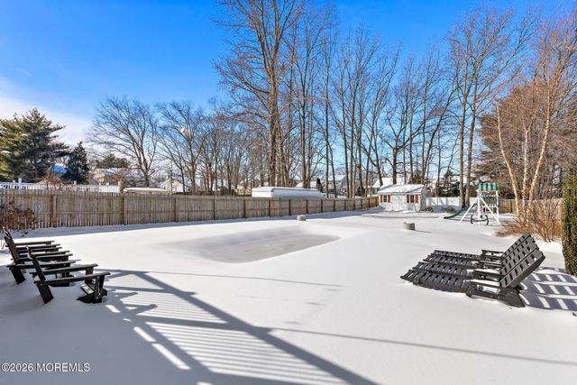 42 Bonnie Drive, Middletown, NJ 07748