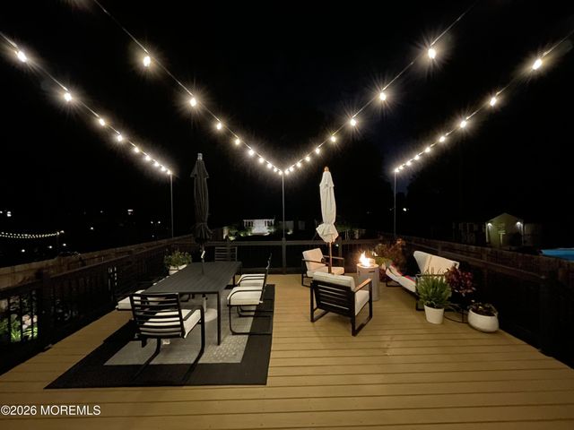 42 Bonnie Drive, Middletown, NJ 07748