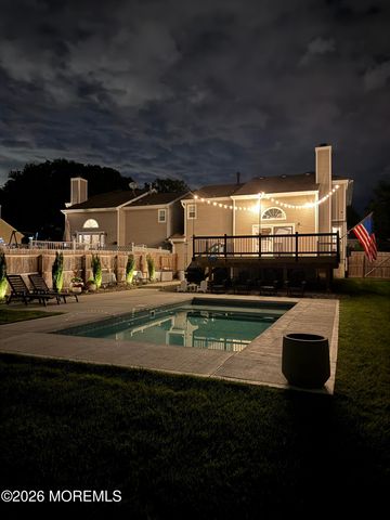 42 Bonnie Drive, Middletown, NJ 07748