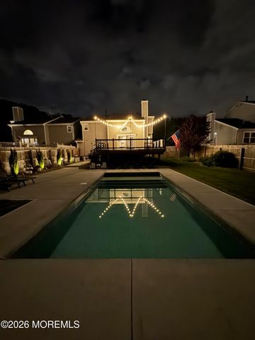 42 Bonnie Drive, Middletown, NJ 07748