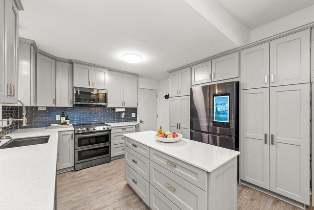 1569 Lancaster Lane, Eagan, MN 55122