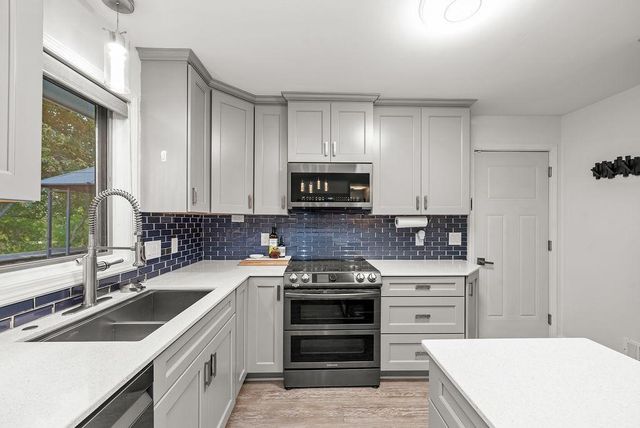 1569 Lancaster Lane, Eagan, MN 55122