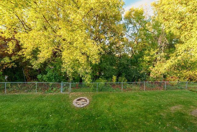 1569 Lancaster Lane, Eagan, MN 55122