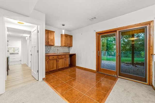 1569 Lancaster Lane, Eagan, MN 55122