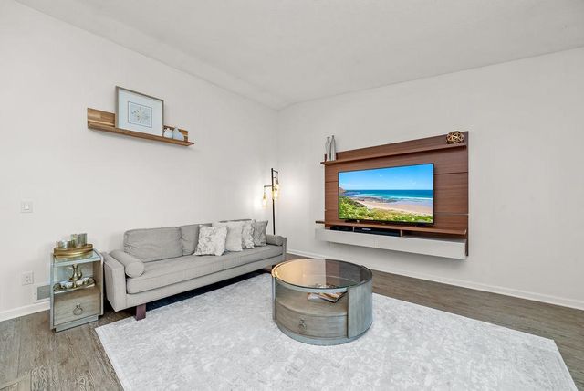 1569 Lancaster Lane, Eagan, MN 55122