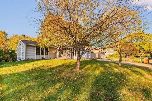 1569 Lancaster Lane, Eagan, MN 55122