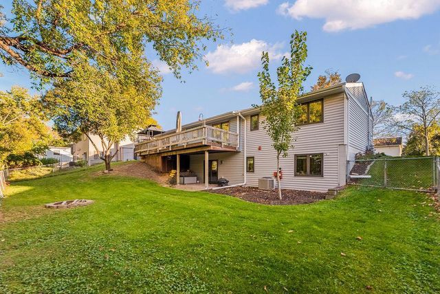 1569 Lancaster Lane, Eagan, MN 55122