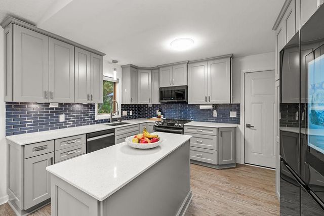 1569 Lancaster Lane, Eagan, MN 55122