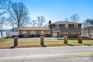 4186 Lake James Road, Marion, NC 28752