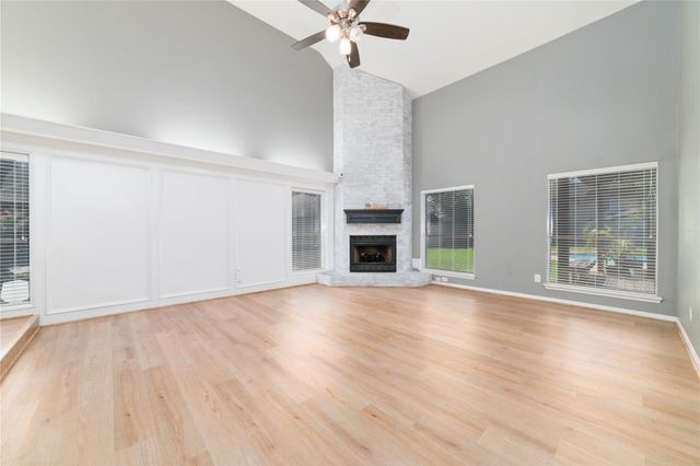 3204 Farmers Field Street, Pearland, TX 77581