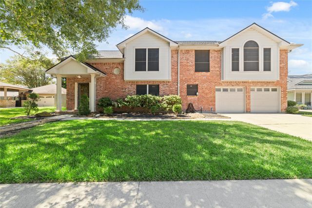 3204 Farmers Field Street, Pearland, TX 77581