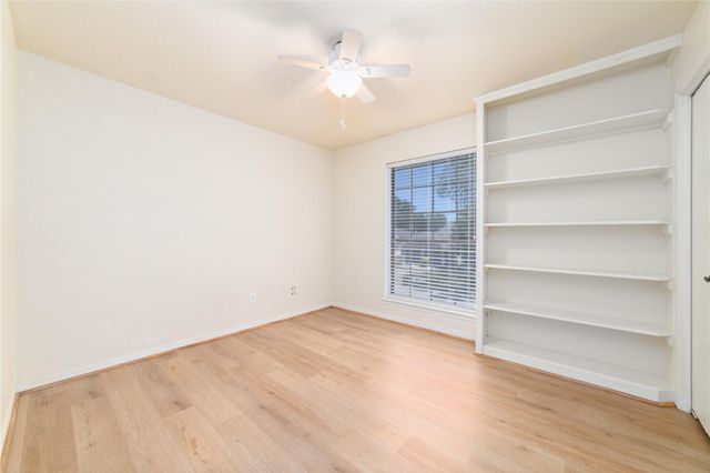 3204 Farmers Field Street, Pearland, TX 77581