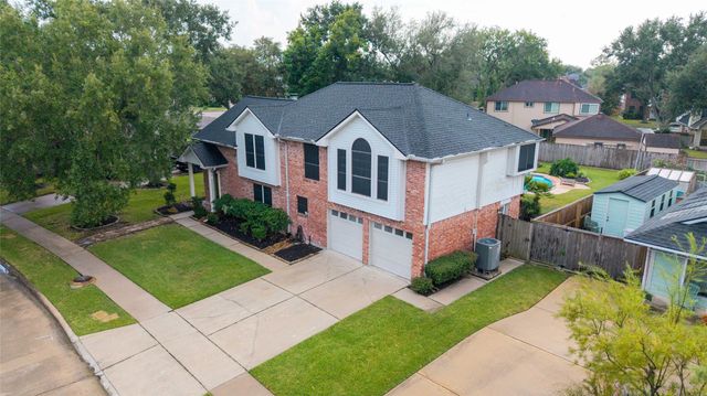 3204 Farmers Field Street, Pearland, TX 77581