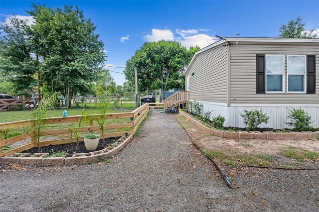 42215 BEECH AVENUE, Deland, FL 32720