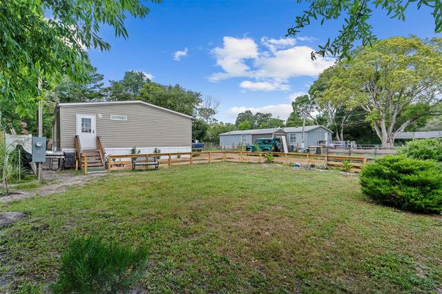 42215 BEECH AVENUE, Deland, FL 32720