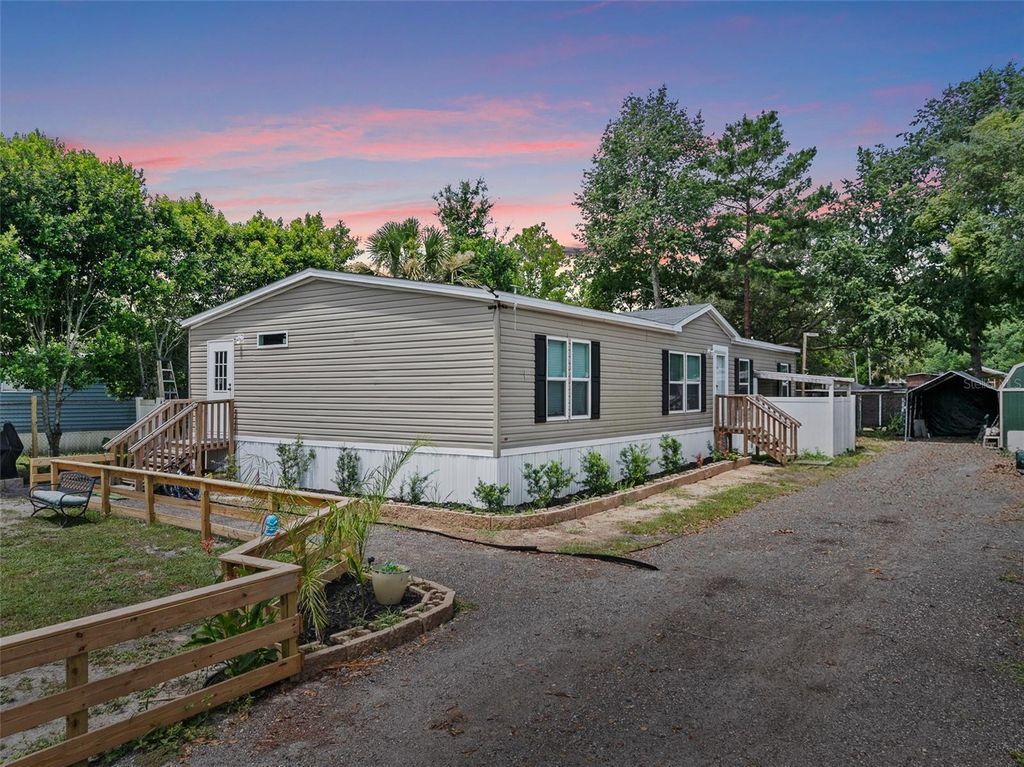 42215 BEECH AVENUE, Deland, FL 32720