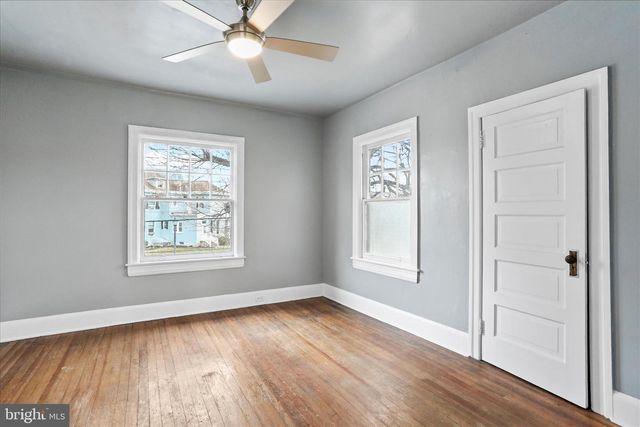 1052 EDGAR AVE, Chambersburg, PA 17201