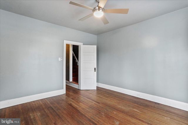 1052 EDGAR AVE, Chambersburg, PA 17201