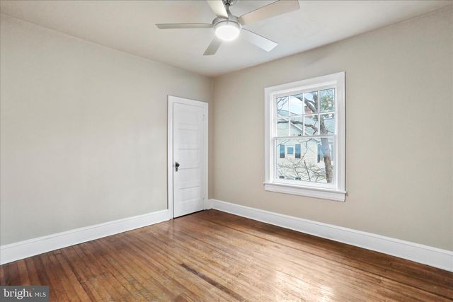 1052 EDGAR AVE, Chambersburg, PA 17201