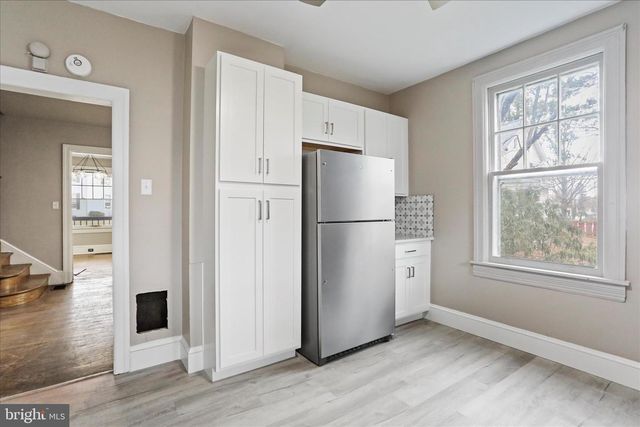 1052 EDGAR AVE, Chambersburg, PA 17201