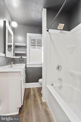 1052 EDGAR AVE, Chambersburg, PA 17201