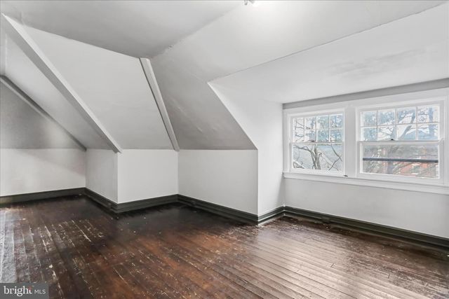 1052 EDGAR AVE, Chambersburg, PA 17201