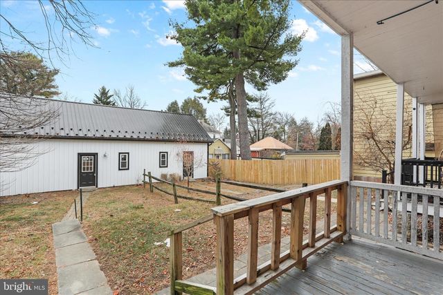 1052 EDGAR AVE, Chambersburg, PA 17201