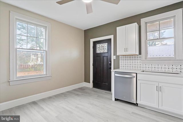 1052 EDGAR AVE, Chambersburg, PA 17201