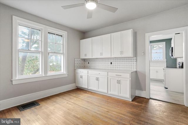 1052 EDGAR AVE, Chambersburg, PA 17201