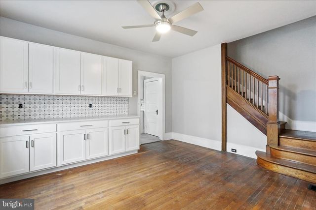 1052 EDGAR AVE, Chambersburg, PA 17201