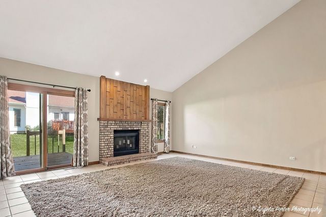 167 Tree Line, Antioch, IL 60002