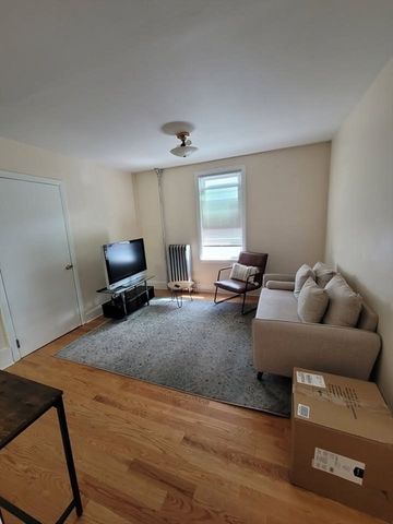 36 Grant Ave 1, Belmont, MA 02478