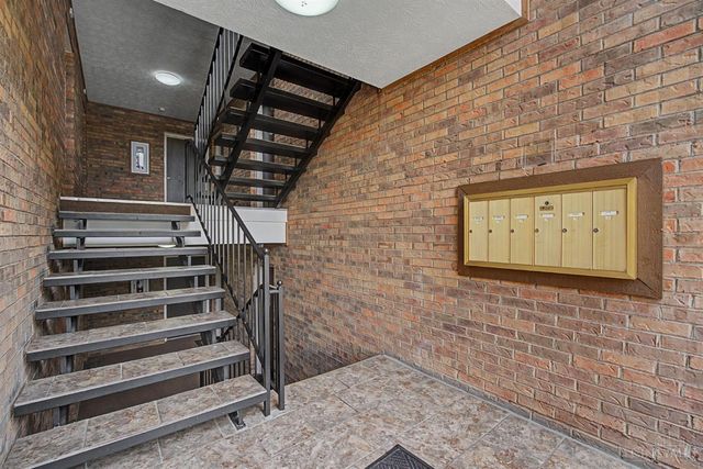 5981 Meadowcreek Drive, Miami Twp, OH 45150