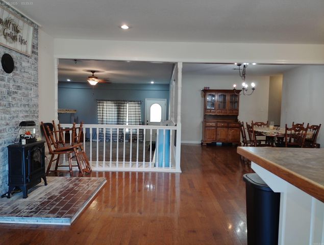 29741 67 S Highway, Malvern, AR 72104