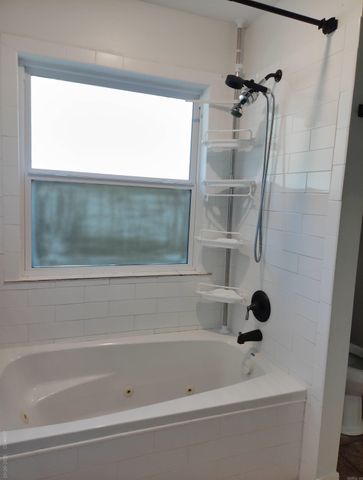 29741 67 S Highway, Malvern, AR 72104