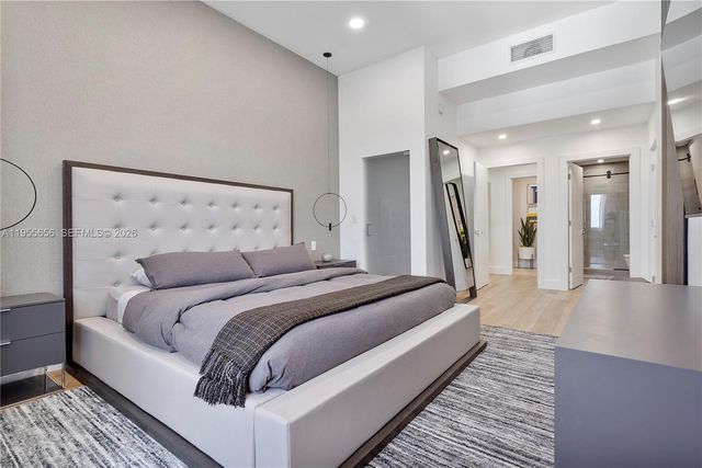 2301 Collins Ave 1633, Miami Beach, FL 33139