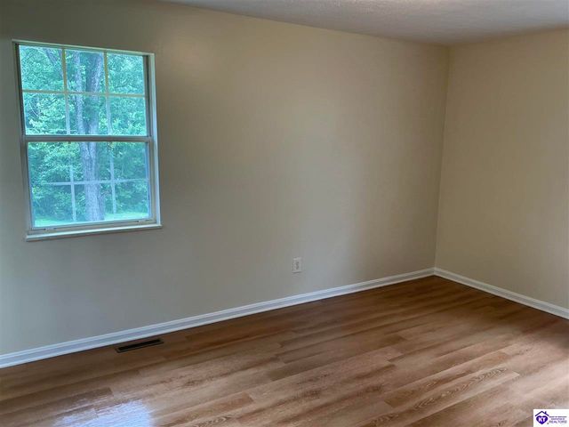 2604 Northern Road, Radcliff, KY 40160
