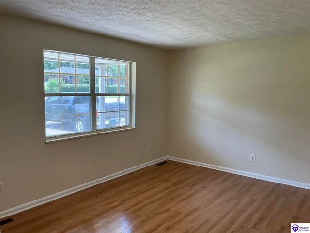 2604 Northern Road, Radcliff, KY 40160